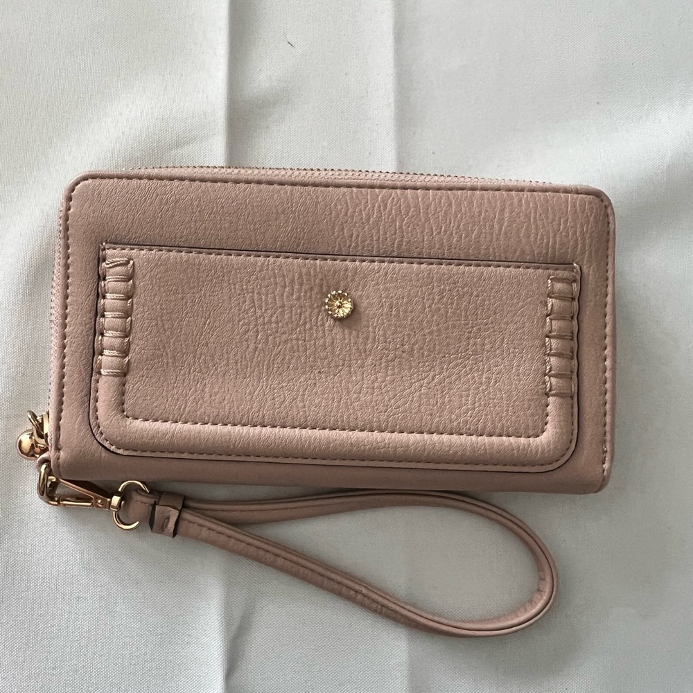 Lauren Conrad wallet